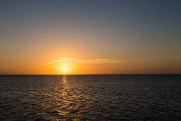 Obraz premium A gorgeous sunrise over the sea, Islamorada, Florida keys.