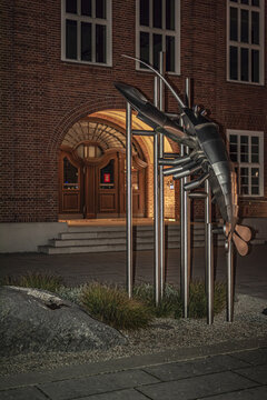 Heraldic animal crab in front of the 'Stadthaus' in Cottbus