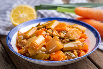 Turkish Food Leek with Olive Oil -Zeytinyagli Pirasa.