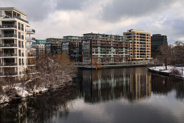 Berlin-Charlottenburg; Neues Wohnquartier am Spreeeck (Wasserkreuz Charlottenburg), Blick von der...
