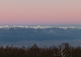 夜明けの北アルプス