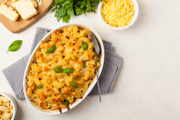 Traditional North American dish. Baked pasta with cheese.