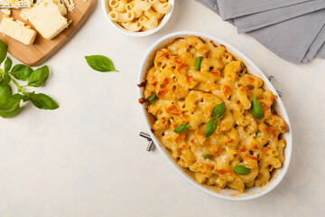 Traditional North American dish. Baked pasta with cheese.