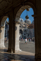 discovery of the city of Venice and its small canals and romantic alleys