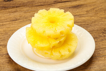 Sweet pineapple rings in the bowl