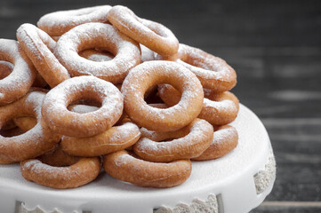 oponki, jedzenie, przekąska, pieczone, słodki, piekarnia, smażone, deser, ciasteczka, przepyszny, śniadanie, krąg, ciasta, smaczny, swiezy, posiłek