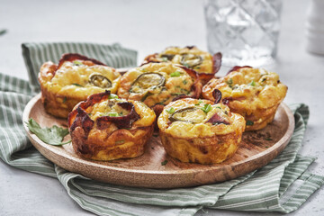 Bacon egg muffins with jalapeno, low carbs, ketogenic food