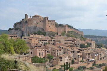 Fototapeta na wymiar Visita a la preciosa villa medieval de Alquezar,Huesca,Aragón,España 