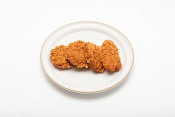 お皿に盛り付けたヒレカツ