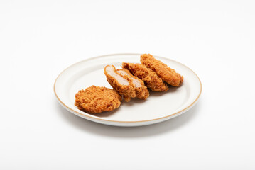 お皿に盛り付けたヒレカツ