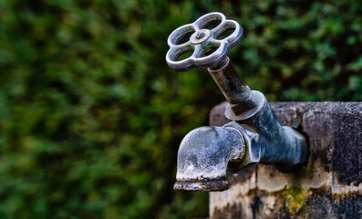 Wasserhahn