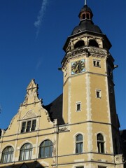 Fototapeta na wymiar Turm und Giebel Rathaus in Köthen / Anhalt