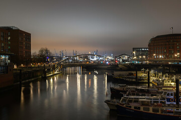 Obraz premium Hamburg cold scenic evenings
