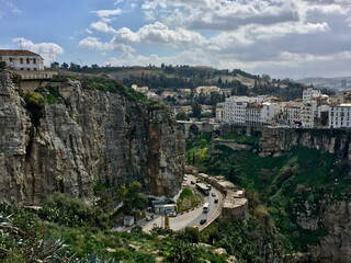 Obraz premium The cliff of near by the suspension bridge or footbridge of Sidi Rasheed.The geography of the city itself is unique.Constantine one of the oldest cities in the world