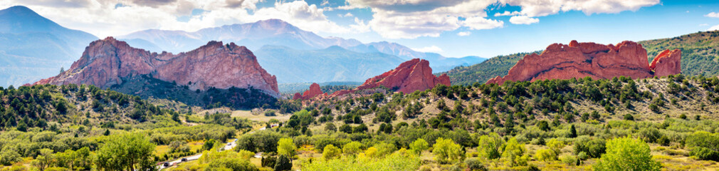 Beautiful view of Garden of the Gods in Colorado Springs. In the distance you can see Pikes Peak and the southern Front Range of the Rocky Mountains.
