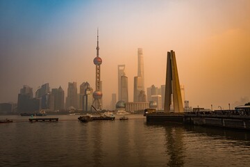 Obraz premium city skyline at sunset