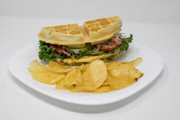 Sandwish de waffle on papas 