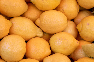 lemons in the market