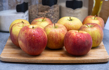 Red apples are on the table