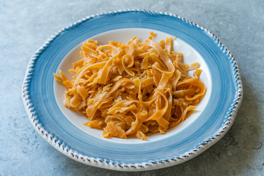 Turkish Noodle Eriste Flavored with Tomato Paste and Capia Pepper alsa called Red Pepper Plain.