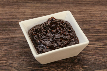 Black Pepper sauce in the bowl