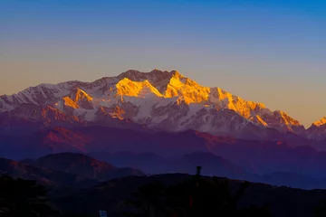 Papier Peint photo autocollant Makalu Vues de Kanchenjunga, Kangchenjunga, Bouddha endormi, Kumbhakarna, Goecha, Pandim, Everest, Lhotse, Makalu lors d& 39 une randonnée de Sandakfu à Phalut