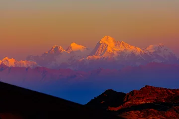 Foto auf Acrylglas Lhotse Aussicht auf Kanchenjunga, Kangchenjunga, Schlafender Buddha, Kumbhakarna, Goecha, Pandim, Everest, Lhotse und Makalu beim Trekking von Sandakfu nach Phalut