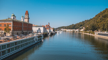Obraz premium Beautiful summer view at Passau, Danube, Bavaria, Germany