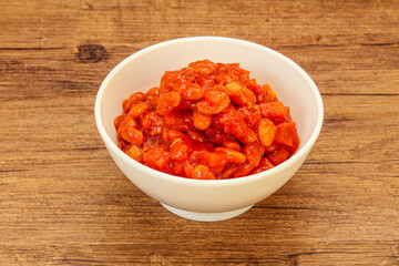 Baked kidney with tomato and pepper