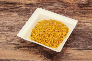 Vegetarian cuisine - dry bulgur for cooking