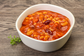 Baked kidney in tomato sauce