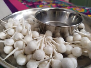 garlic in a pan