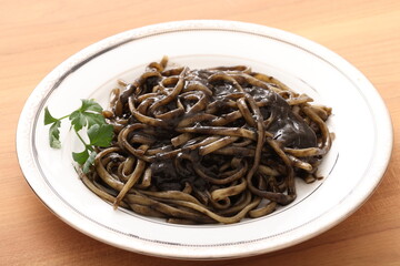 イカ墨スパゲッティ