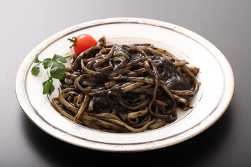 イカ墨パスタ