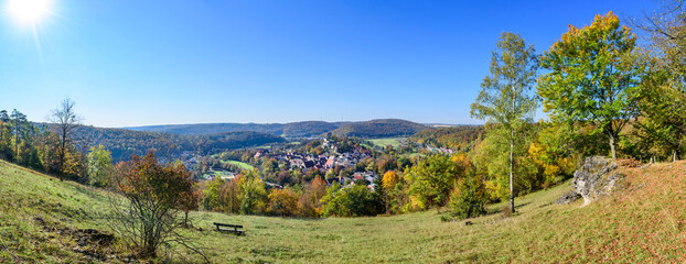 Herbstpanorama von Pappenheim im Altmühltal