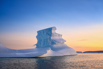 floating glaciers at fjord Disco Bay West Greenland © Jaro