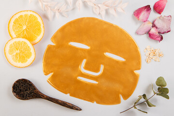 Golden beauty face mask with ingredients