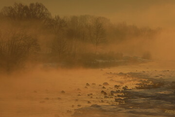 岩手県雫石町　冬の竜川