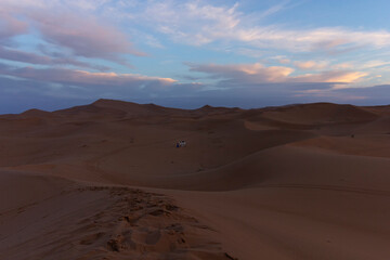 Fototapeta na wymiar dune at sunset in morocco
