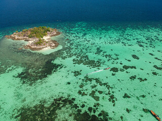 Fototapeta na wymiar A top view over Koh Lipe island with the crystal clear water.