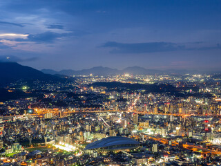 北九州小文字山から小倉市の夜景を一望する