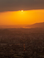 北九州小文字山山頂から眺める夕焼け空