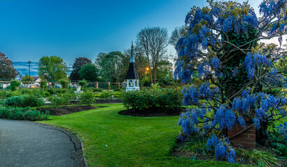 Fototapeta na wymiar The entrance to the Rose Garden in Market Harborough, UK on a spring evening