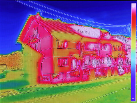 Thermal image showing Heat Loss at the House