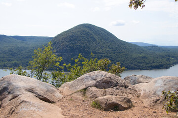 Breakneck Ridge Hiking Trail New York
