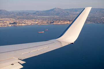 Vista de Alicante desde la ventanilla del avión al aterrizar