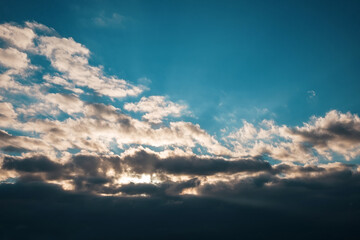 Fototapeta na wymiar beautiful clouds in the sky. intricate patterns of nature.