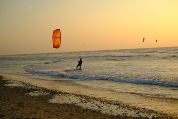 kite surfing