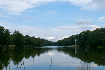 Ein schöner Spaziergang am Weiher
