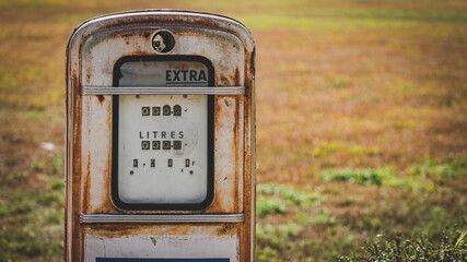 Old Oil Dispenser